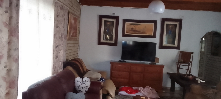 3 Bedroom Property for Sale in Geelhoutpark North West